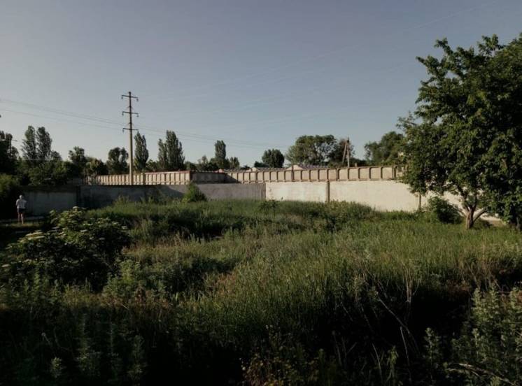 Предлагаю купить участок в самом центре пос. Александровки.