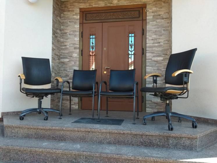Кресло кожаное пара для офиса, комплект шкіряних офісних крісел Sitag