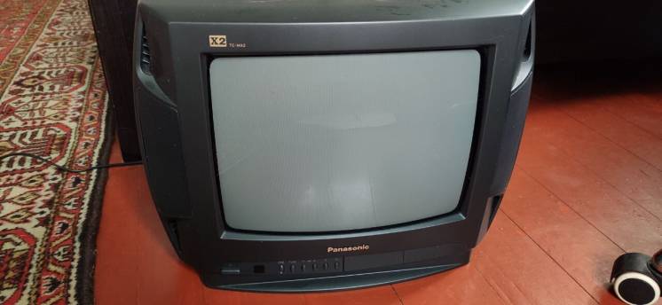 Телевизор Panasonic TC-14X2 в идеальном состоянии