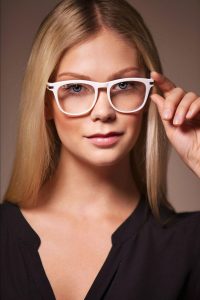 Комп’ютерні окуляри — захист для зору чи маркетингова вигадка
