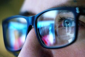 Комп’ютерні окуляри: Чи справді вони потрібні?