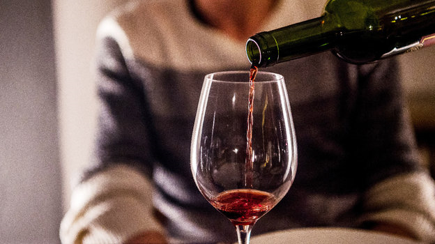 Пити і не п’янити: що нейтралізує дію алкоголю в крові?