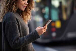 Как установить eSIM самостоятельно: пошаговая инструкция