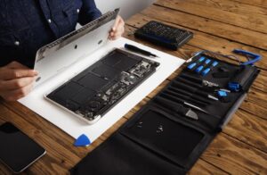 Что делать и куда обращаться, если техника Apple дала сбой?