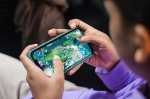 Топ онлайн-игр для мобильных телефонов: лучшие игры для игроков Украины в 2025 году