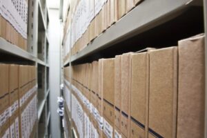 Сравнение стационарных и мобильных архивных стеллажей