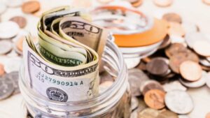 Депозит vs інвестиції — що краще для новачків