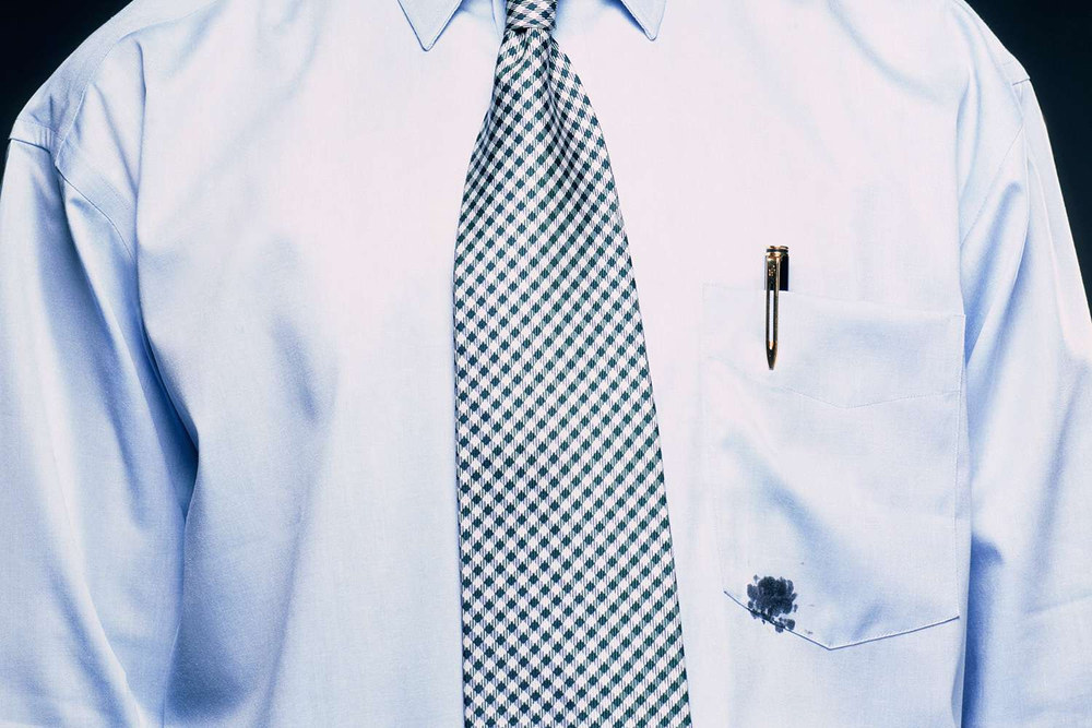 Как вывести чернила от шариковой ручки с одежды: лайфхаки и советы